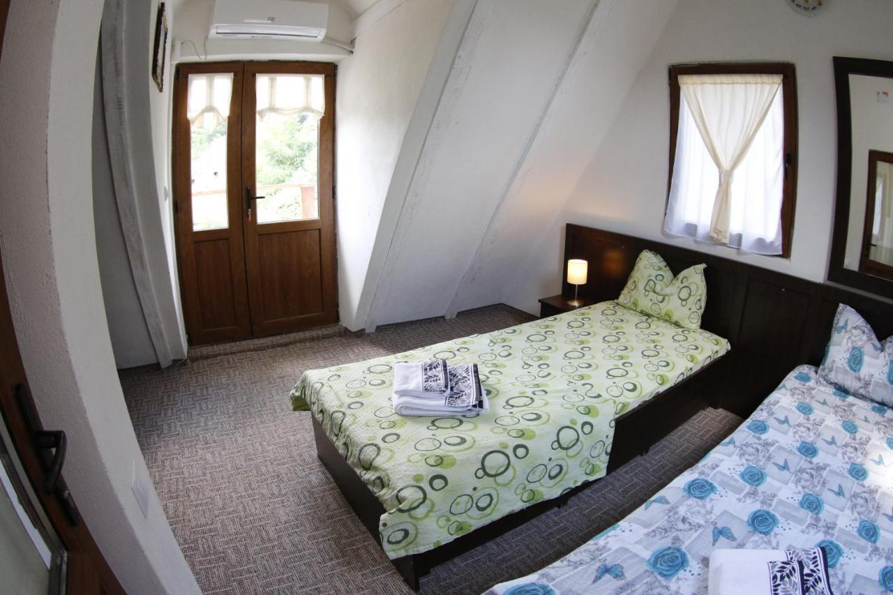 Nerahouse Villa Ilidia ภายนอก รูปภาพ