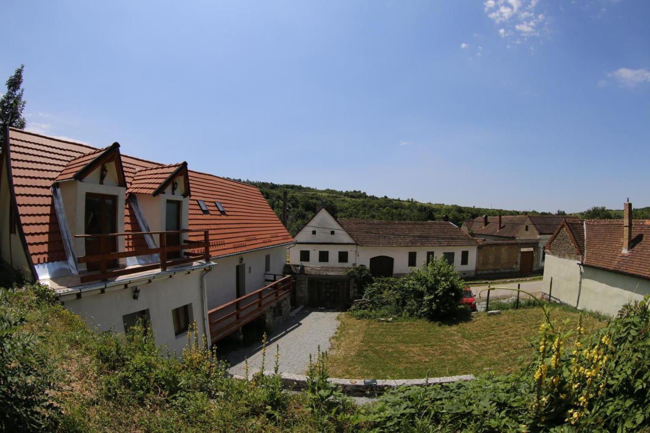 Nerahouse Villa Ilidia ภายนอก รูปภาพ